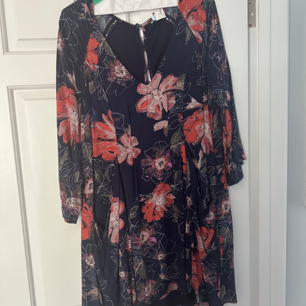 Summer dress - Picture 5 of 6